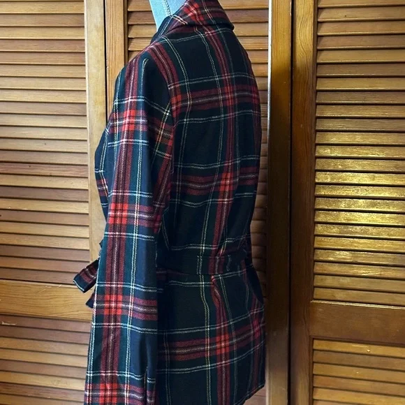 Vintage 1970s Pendleton Wool Red Green Black Tartan Plaid Blazer with Tie Belt - Picture 2 of 6